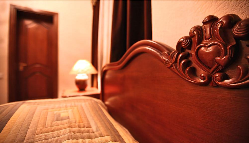 Hotel Sympatia Тбилиси Экстерьер фото