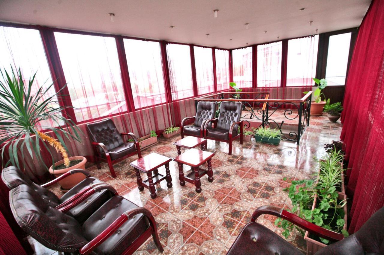 Hotel Sympatia Тбилиси Экстерьер фото